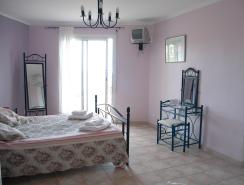 Aper&ccedil;u d'une chambre de l'hotel
